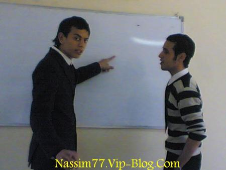 <center> Le Prof